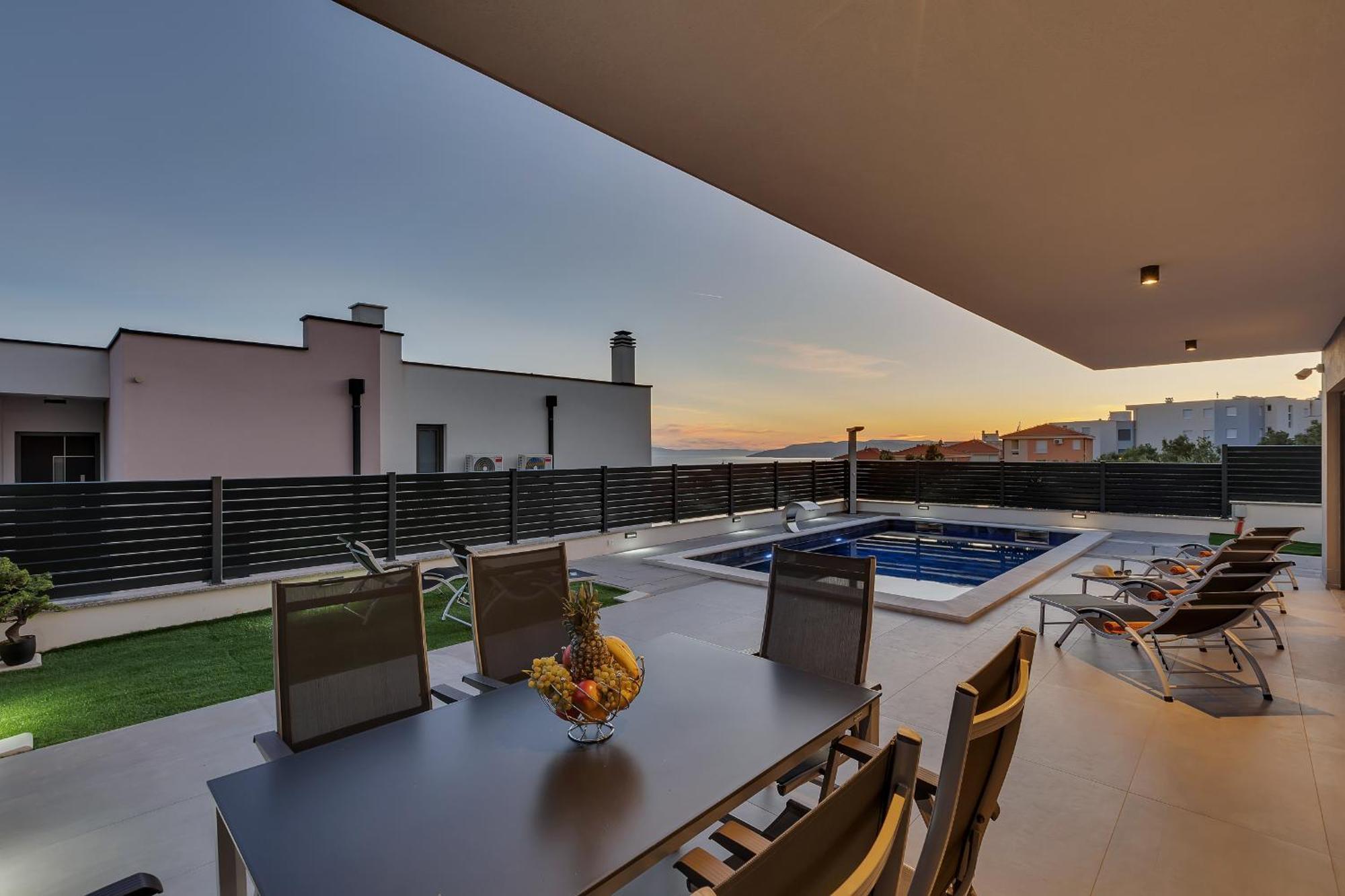 Villa Adria Makarska Exterior photo